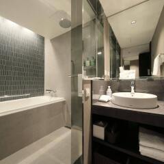 Отель Solaria Nishitetsu Hotel Seoul Myeongdong Южная Корея, Сеул - 1 отзыв об отеле, цены и фото номеров - забронировать отель Solaria Nishitetsu Hotel Seoul Myeongdong онлайн ванная