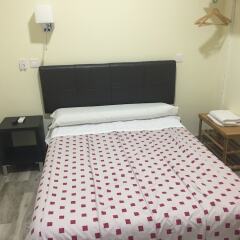 Отель Jqc Rooms Мадрид комната для гостей фото 5