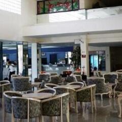 Pacific Bay Hotel гостиничный бар