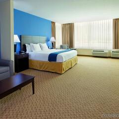 Отель Holiday Inn Express San Pedro Sula Гондурас, Сан-Педро-Сула - отзывы, цены и фото номеров - забронировать отель Holiday Inn Express San Pedro Sula онлайн комната для гостей фото 2