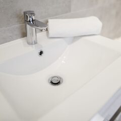 Апартаменты Prudentia Apartments Szaserow Варшава ванная