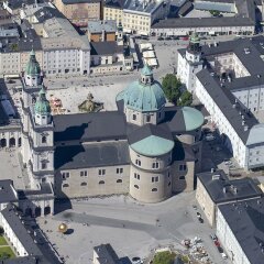 Отель Altstadt Hotel Hofwirt Salzburg Австрия, Зальцбург - 1 отзыв об отеле, цены и фото номеров - забронировать отель Altstadt Hotel Hofwirt Salzburg онлайн балкон