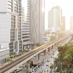 W Bangkok Hotel городской автобус