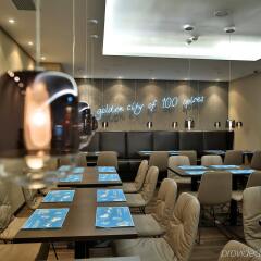 Отель Motel One Prague интерьер отеля