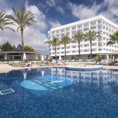 Отель Cala Millor Garden, Adults Only бассейн фото 3