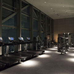 Отель Park Hyatt Tokyo Токио фитнесс-зал фото 2