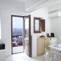 Отель Honeymoon Petra Villas комната для гостей