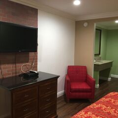Отель American Inn & Suites LAX Airport удобства в номере фото 2