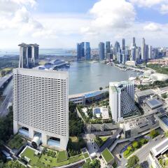 Отель The Ritz-Carlton, Millenia Singapore пляж