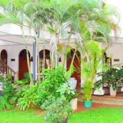 Royal Beach Hotel Хиккадува