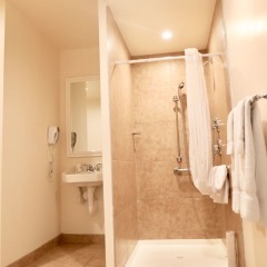 Отель Days Inn by Wyndham Hollywood Near Universal Studios ванная