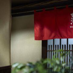 Отель the b tokyo suidobashi с домашними животными
