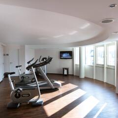 Lindner Hotel Airport фитнесс-зал фото 2