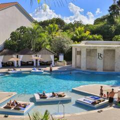 Отель Presidential Suites by Lifestyle - All Inclusive бассейн фото 2