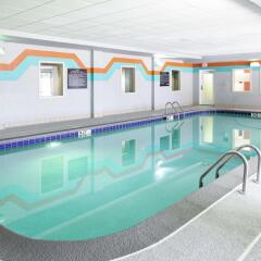 Отель Hampton Inn Jasper бассейн