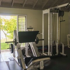 Апартаменты Penthouse By The Sea 3BD Apartment OLR фитнесс-зал