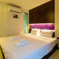 Отель The Bangkok Airport Link Suite комната для гостей фото 3