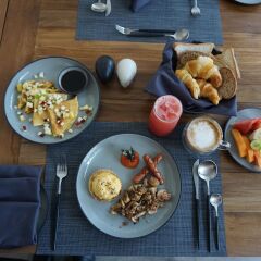 Отель ME Colombo с домашними животными