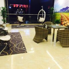 Отель 7 Days Premium (Chongqing Fuling Binjiang Avenue) Китай, Фулинь - отзывы, цены и фото номеров - забронировать отель 7 Days Premium (Chongqing Fuling Binjiang Avenue) онлайн интерьер отеля фото 2