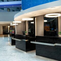 Отель Crowne Plaza London Heathrow T4 Великобритания, Лондон - отзывы, цены и фото номеров - забронировать отель Crowne Plaza London Heathrow T4 онлайн интерьер отеля фото 2