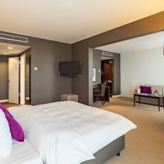 The Rilano Hotel Muenchen Мюнхен сейф в номере