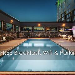 Отель Carriage House Inn Канада, Калгари - отзывы, цены и фото номеров - забронировать отель Carriage House Inn онлайн бассейн фото 3