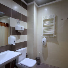 Отель Kantar Hostel Армения, Ереван - отзывы, цены и фото номеров - забронировать отель Kantar Hostel онлайн ванная фото 2