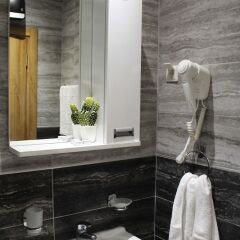 Отель Mi Familia Guest House Сербия, Белград - отзывы, цены и фото номеров - забронировать отель Mi Familia Guest House онлайн ванная фото 3