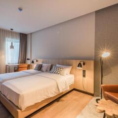 Urban Lodge Hotel 4* Стандартный номер с различными типами кроватей фото 4