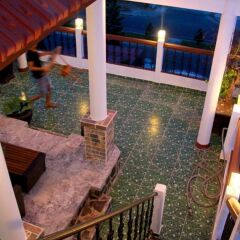 Отель Green Grass Homestay балкон
