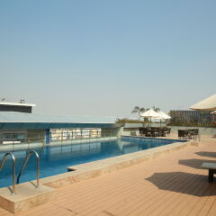 Отель Radisson Hyderabad Hitec City с домашними животными