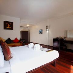 Отель Bamboo Beach Hotel And Spa Таиланд, Пхукет - 4 отзыва об отеле, цены и фото номеров - забронировать отель Bamboo Beach Hotel And Spa онлайн
