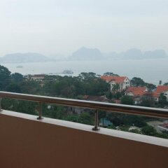 Asean HaLong Hotel балкон