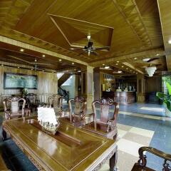 Отель Aurora Riverside Хойан интерьер отеля