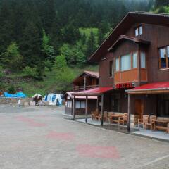 Uzungol Motel Турция, Узунгёль - отзывы, цены и фото номеров - забронировать отель Uzungol Motel онлайн парковка