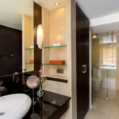 Отель Ramada Plaza by Wyndham Bangkok Menam Riverside Таиланд, Бангкок - отзывы, цены и фото номеров - забронировать отель Ramada Plaza by Wyndham Bangkok Menam Riverside онлайн ванная