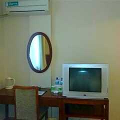 GreenTree Inn Chengdu Kuanzhai Alley RenMin Park Hotel сейф в номере