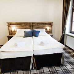 Отель Five Stars Luxury Hostel Польша, Вроцлав - отзывы, цены и фото номеров - забронировать отель Five Stars Luxury Hostel онлайн комната для гостей фото 5