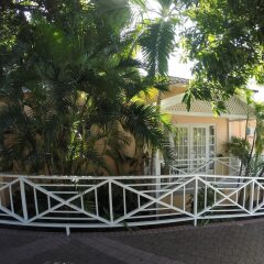 Four Seasons Hotel парковка