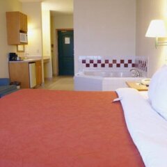 Отель Country Inn & Suites By Carlson Columbus-North Колумбус спа фото 2
