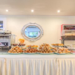 Отель Ferretti Beach Resort Римини питание фото 2