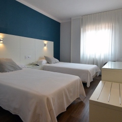 Отель Vista Alegre Hostal Кастро-Урдиалес фото 5