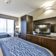 Отель Comfort Inn Montréal Aéroport Канада, Монреаль - отзывы, цены и фото номеров - забронировать отель Comfort Inn Montréal Aéroport онлайн комната для гостей фото 3
