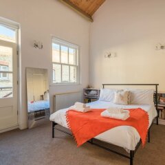 Отель Modern mews home in Kings Cross комната для гостей фото 2