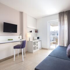 Отель Aparthotel Tropic Garden Испания, Санта-Эулалия-дель-Рио - отзывы, цены и фото номеров - забронировать отель Aparthotel Tropic Garden онлайн комната для гостей фото 3