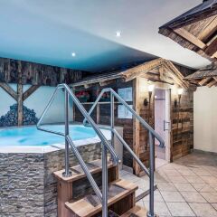 Mercure Sighisoara Binderbubi - Hotel & Spa бассейн