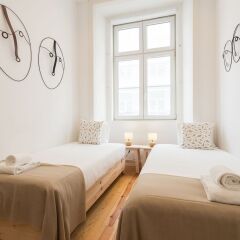 Апартаменты Baixa Modern Three-Bedroom Apartment - by LU Holidays комната для гостей фото 4