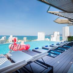 Sen Viet Premium Hotel Nha Trang бассейн