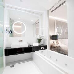 Отель BessaHotel Liberdade Португалия, Лиссабон - 1 отзыв об отеле, цены и фото номеров - забронировать отель BessaHotel Liberdade онлайн ванная