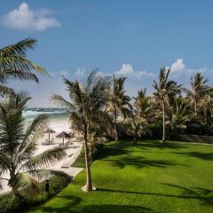 Отель Fairmont Ajman ОАЭ, Аджман - 5 отзывов об отеле, цены и фото номеров - забронировать отель Fairmont Ajman онлайн спортивное сооружение